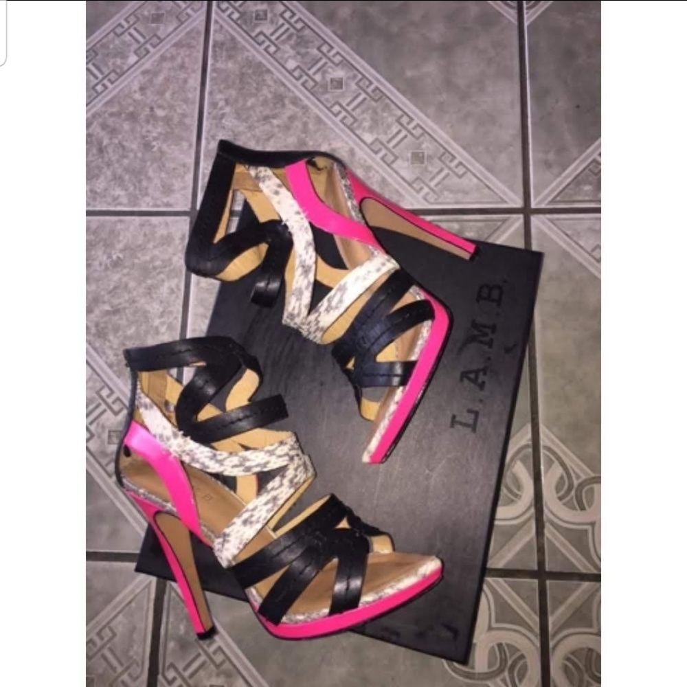 L.A.M.B Jen Sandal Size 9